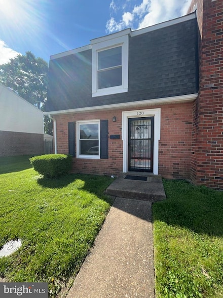 128 Hickok Cir, Fredericksburg, VA 22401