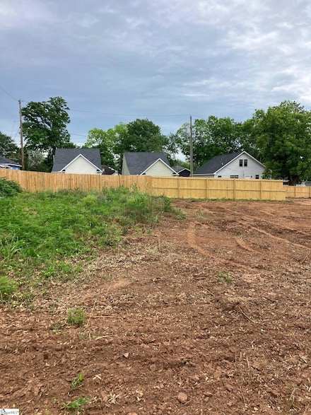 509 6th St, Greenville, SC 29611