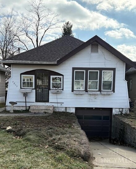 7015 Bramble Ave, Cincinnati, OH 45227