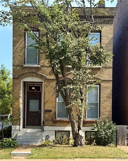 2010 Oregon Ave, Saint Louis, MO 63104