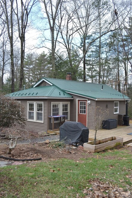 41 Petersen Rd, Granby, CT 06035