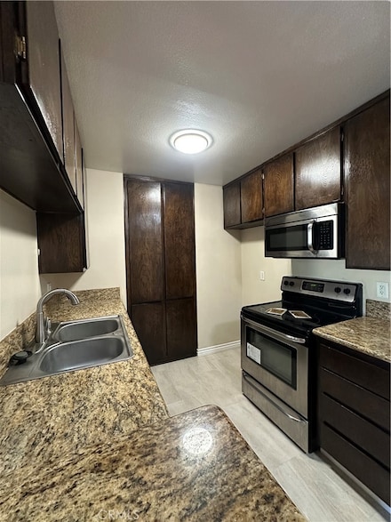 23308 Sesame St Unit F, Torrance, CA 90502