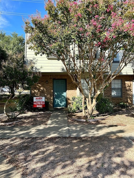 848 W Collins St Unit A, Denton, TX 76201