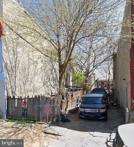 2863 N Front St, Philadelphia, PA 19133