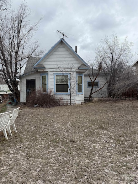 20495 N Main St, Carey, ID 83320