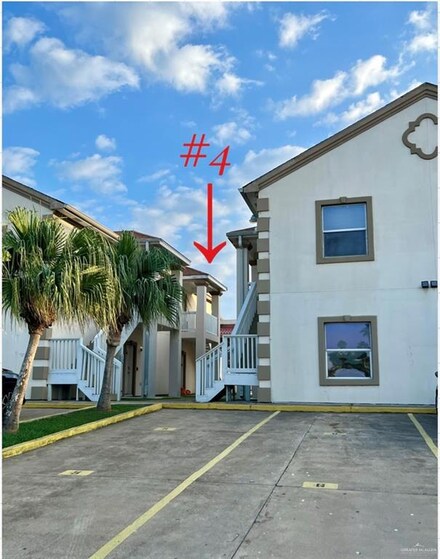107 E Bahama St Unit 4, South Padre Island, TX 78597