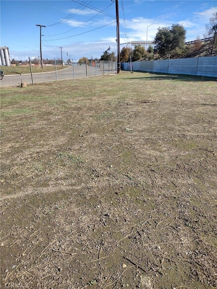 30 E Divisadero St, Fresno, CA 93706