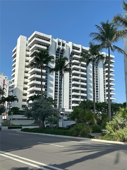 3200 Collins Ave Unit 113, Miami Beach, FL 33140