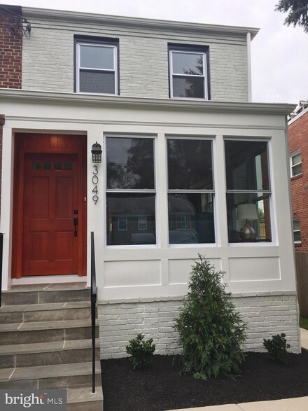 3049 M St SE, Washington, DC 20019
