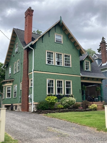 316 High St, Lockport, NY 14094