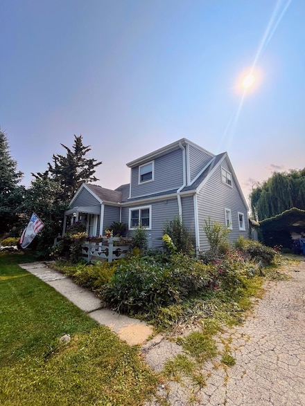 8002 Nagle Ave, Burbank, IL 60459
