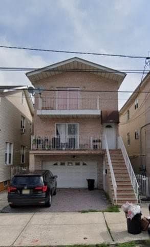 1502 44th St, North Bergen, NJ 07047