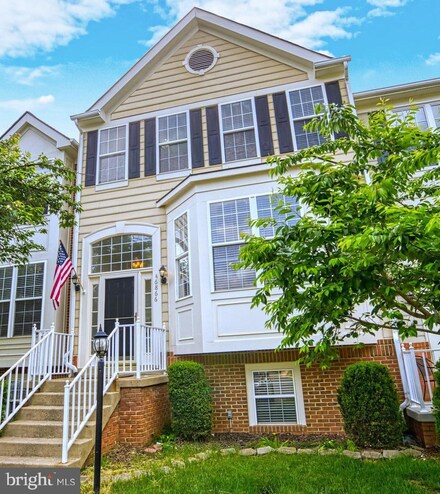 46866 Graham Cove Square, Sterling, VA 20165