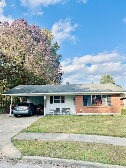 1906 Edmar Dr, Pine Bluff, AR 71603