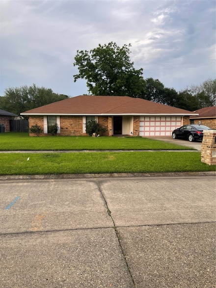 6320 Bocage Dr, Shreveport, LA 71119
