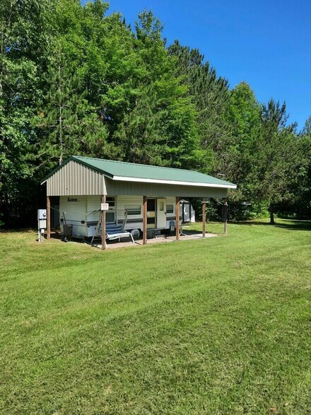 V/L E Gill Rd, Carp Lake, MI 49718