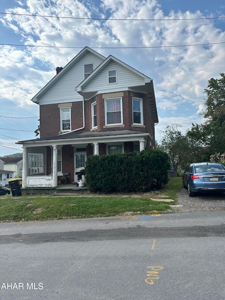 616 E Lloyd St, Ebensburg, PA 15931