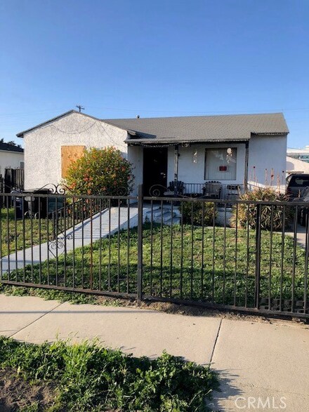 1689 E 124th St, Compton, CA 90222