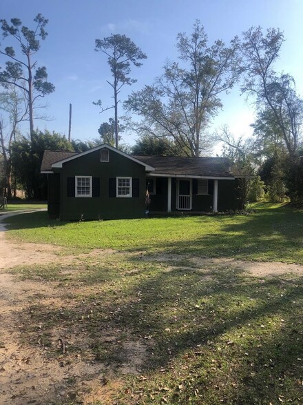 25 5th Ave SW, Cairo, GA 39828