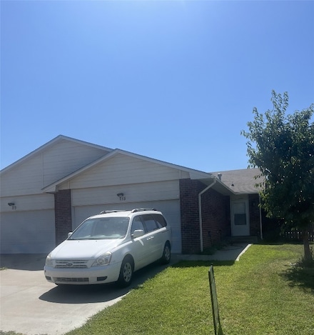 715 Amy St, Garden City, KS 67846