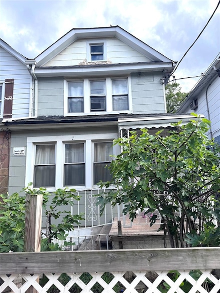 119-50 27th Ave, Flushing, NY 11354