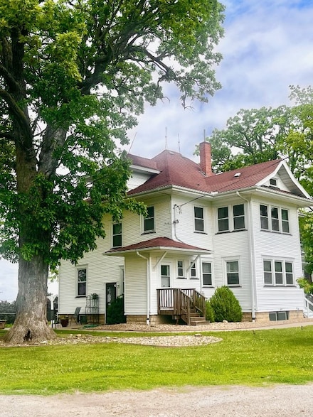 527 Swisher View Dr SW, Swisher, IA 52338