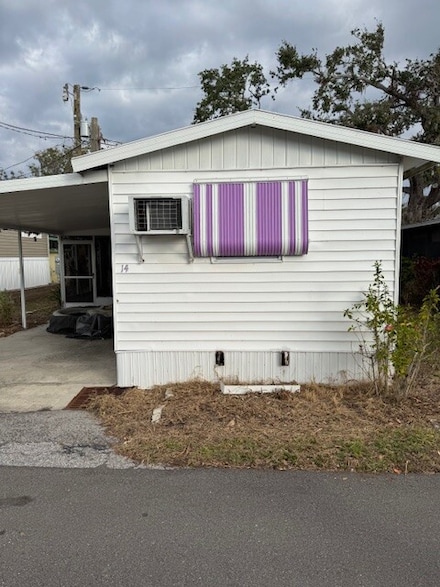 14 Martin Dr, Ellenton, FL 34222