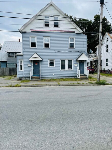 18 Summer St, Waterville, ME 04901