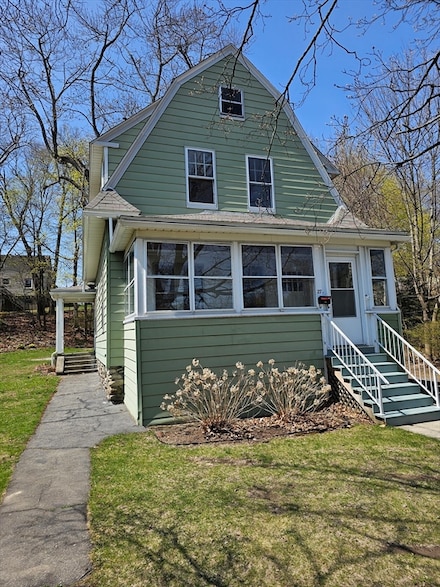 27 Goldthwaite Rd, Worcester, MA 01605
