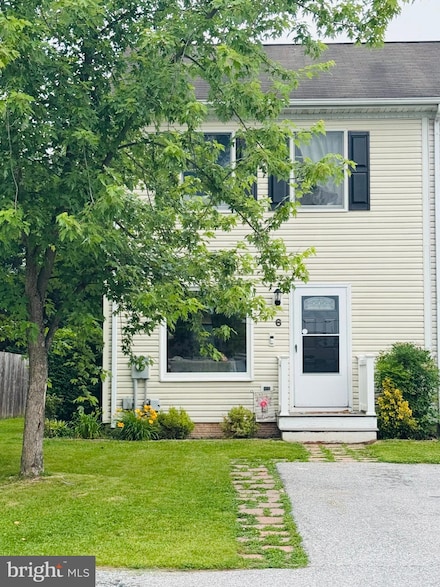 6 Courtland St, Taneytown, MD 21787