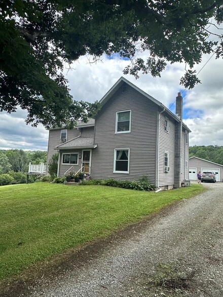 53 Ranch Rd, Waverly, NY 14892
