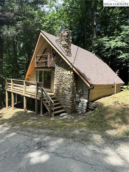 167 Victory Ln, Boone, NC 28607