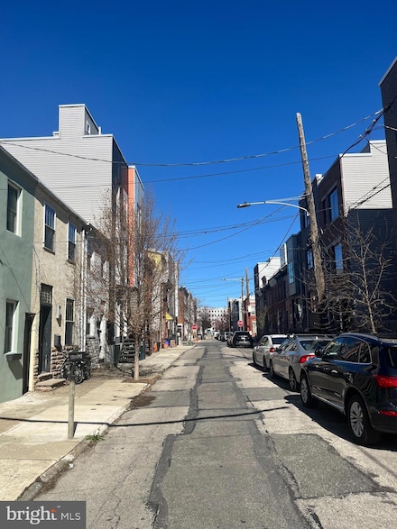 1908 E Arizona St, Philadelphia, PA 19125