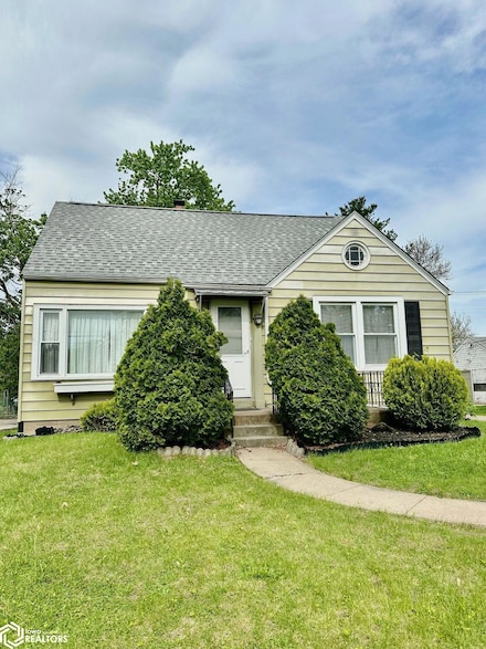 1605 S Garfield Ave, Burlington, IA 52601