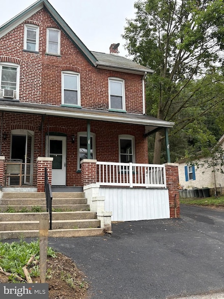 59 S Park Ave, Coatesville, PA 19320