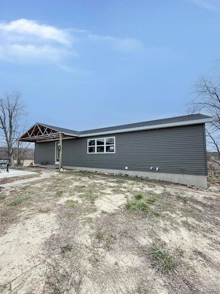 7640 Lake Pleasant Rd S, Osseo, MI 49266