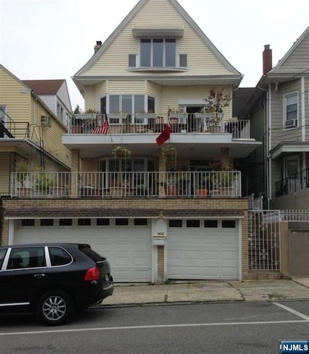 15 48th St Unit 2, Weehawken, NJ 07086
