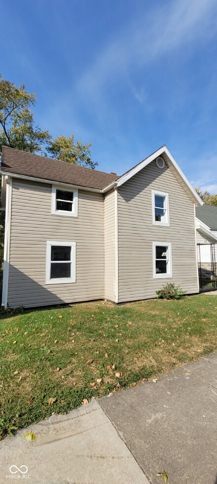 2419 Fletcher St, Anderson, IN 46016