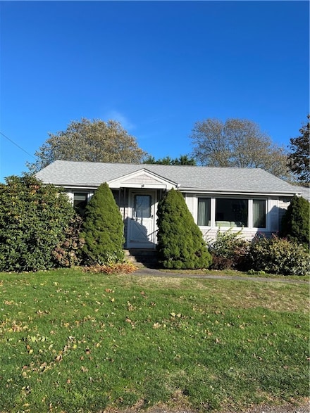 43 Warren Ave, Middletown, RI 02842