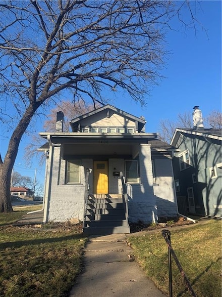 1400 E 28th St, Kansas City, MO 64109