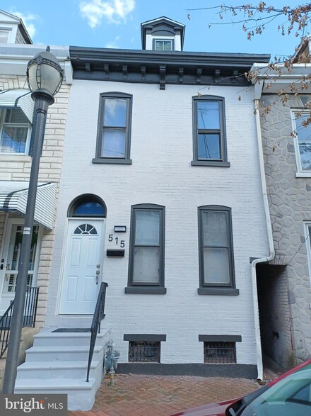 515 S 6th St, Reading, PA 19602