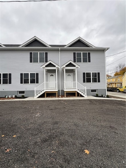 184 Avenue C Unit 1, Woonsocket, RI 02895