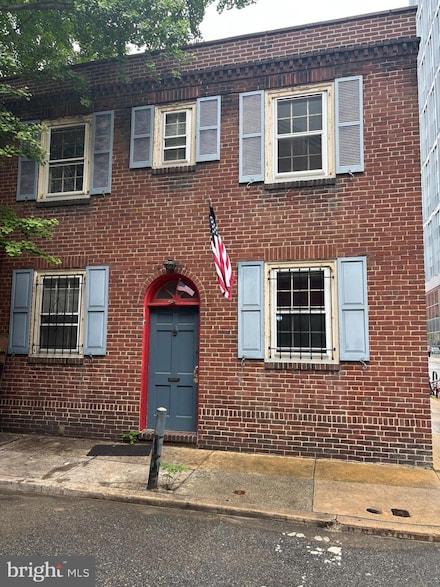 1527 Cherry St, Philadelphia, PA 19102