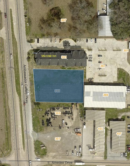 303 Ambassador Caffery Pkwy, Scott, LA 70583