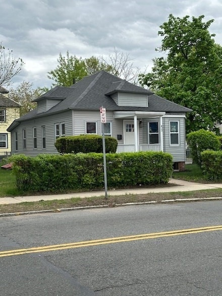 423 Orange St, Springfield, MA 01108