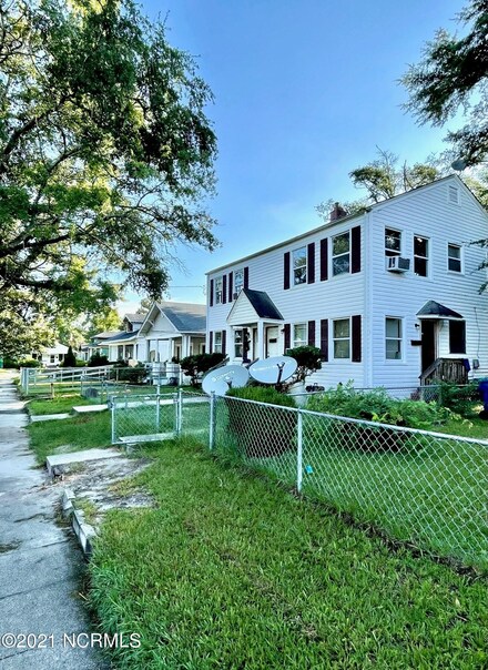 208 N 12th St, Wilmington, NC 28401