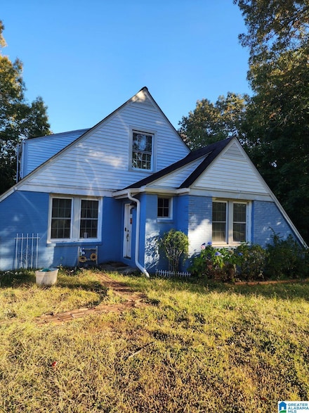 718 Blue Ridge Dr, Anniston, AL 36207