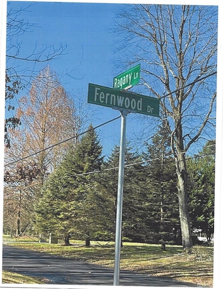 2 Fernwood Dr, Princeton, NJ 08540