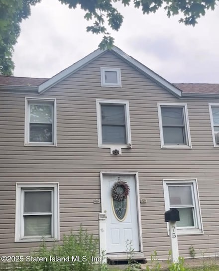 75 Rockland Ave, Staten Island, NY 10306