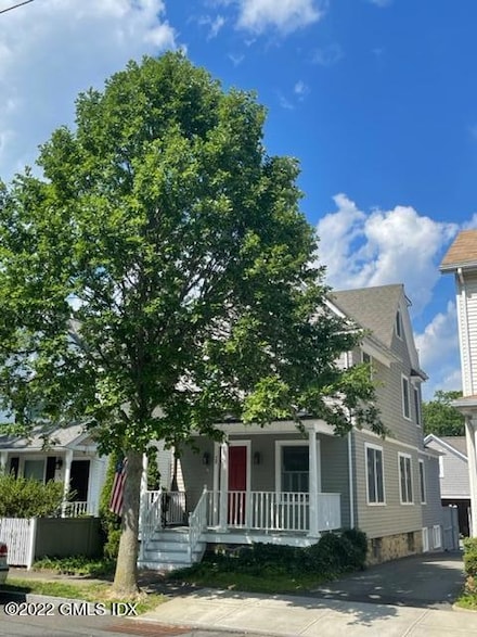 39 Sherwood Place, Greenwich, CT 06830